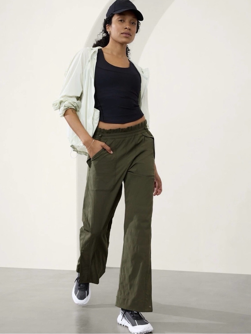 Athleta NWT Aspen Green Trekkie Parachute Pants LP